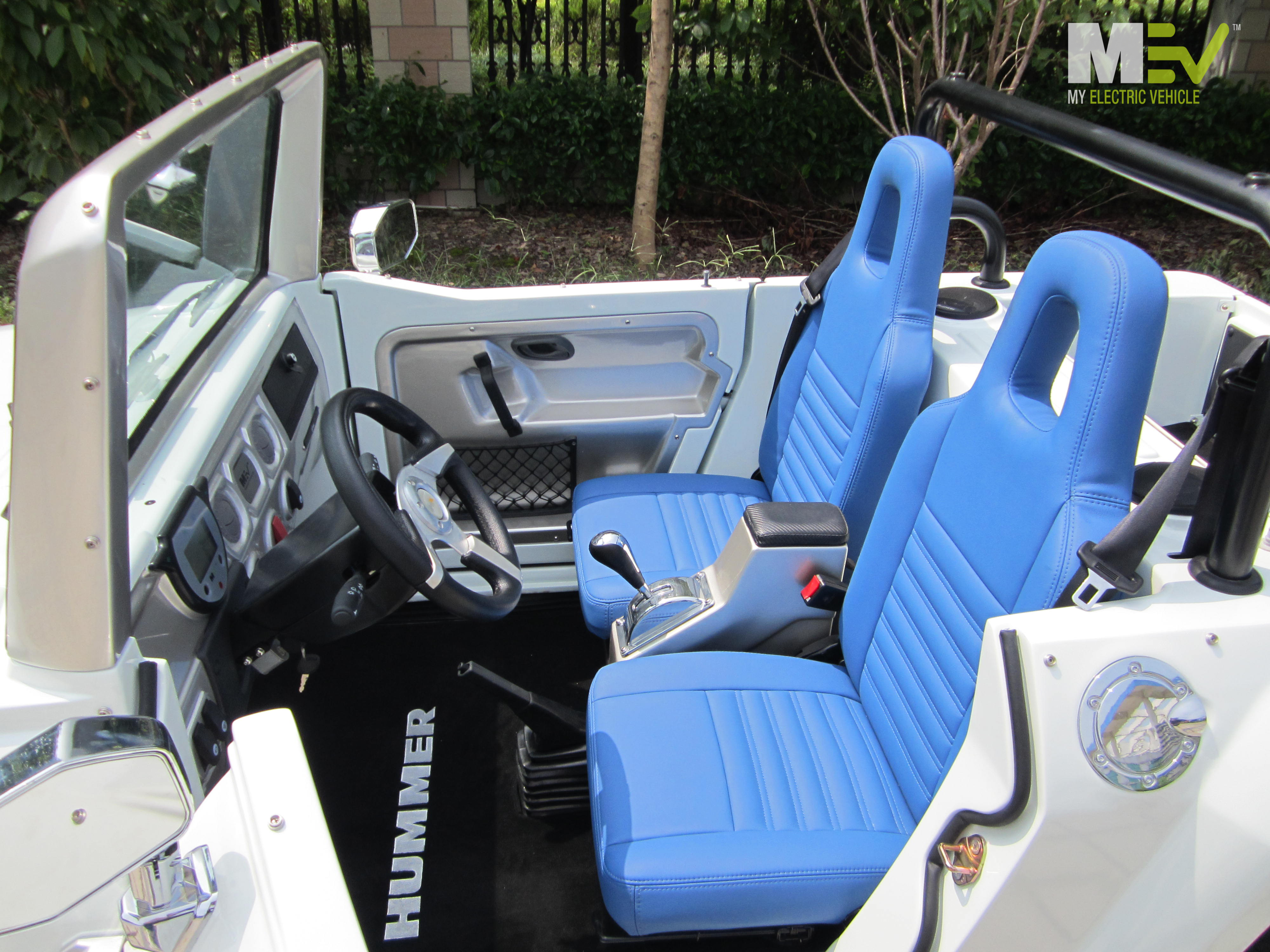 Custom Coloured Leather Seats in Blue